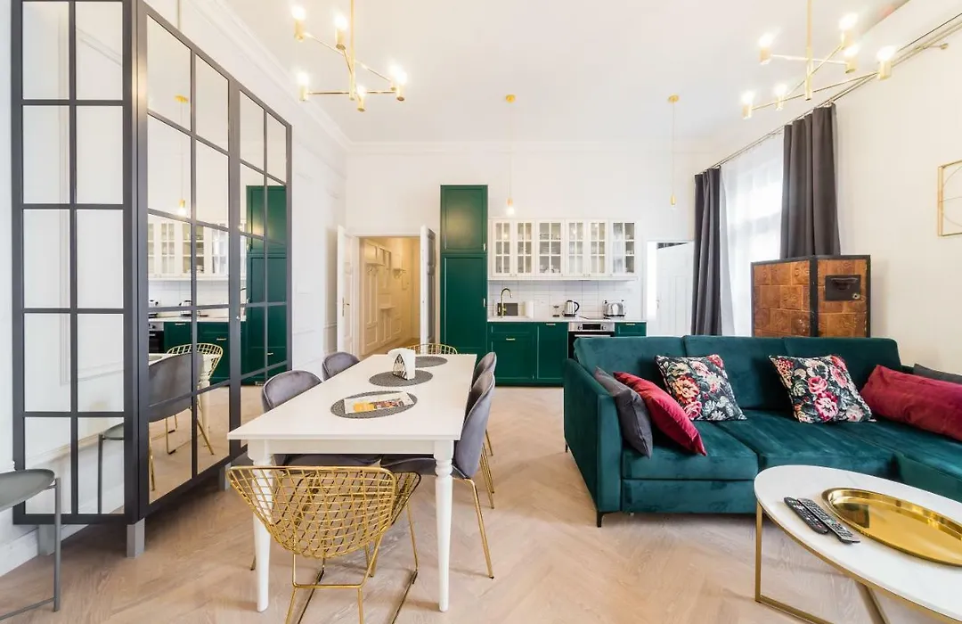 Apartament Deluxe Old Town Sw. Krzyza Wawelofts-1